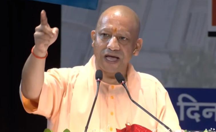 Up-Cm-Aditya-Yoginath-Comme.jpg