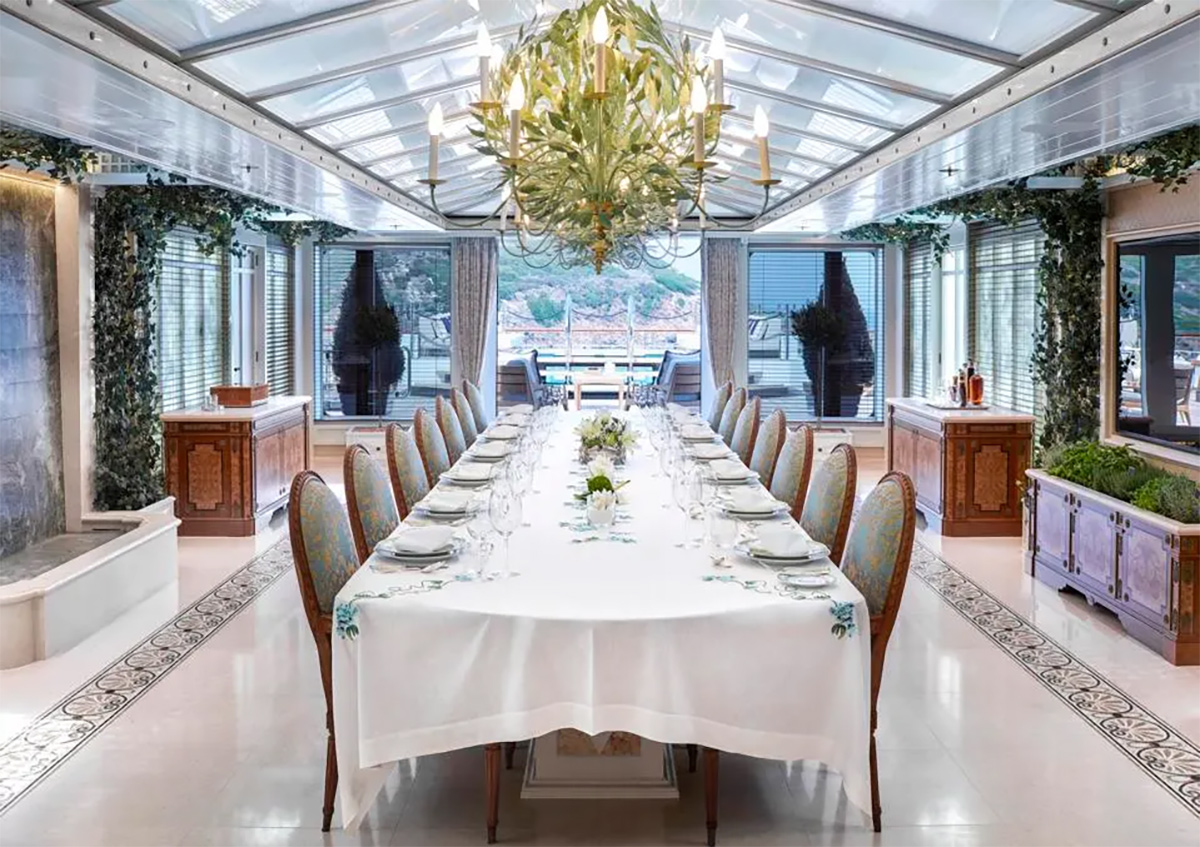 us_20auction_20325_20million_20dollars_20russian_20superyacht_20photos__20_2815_29_0.jpg 15