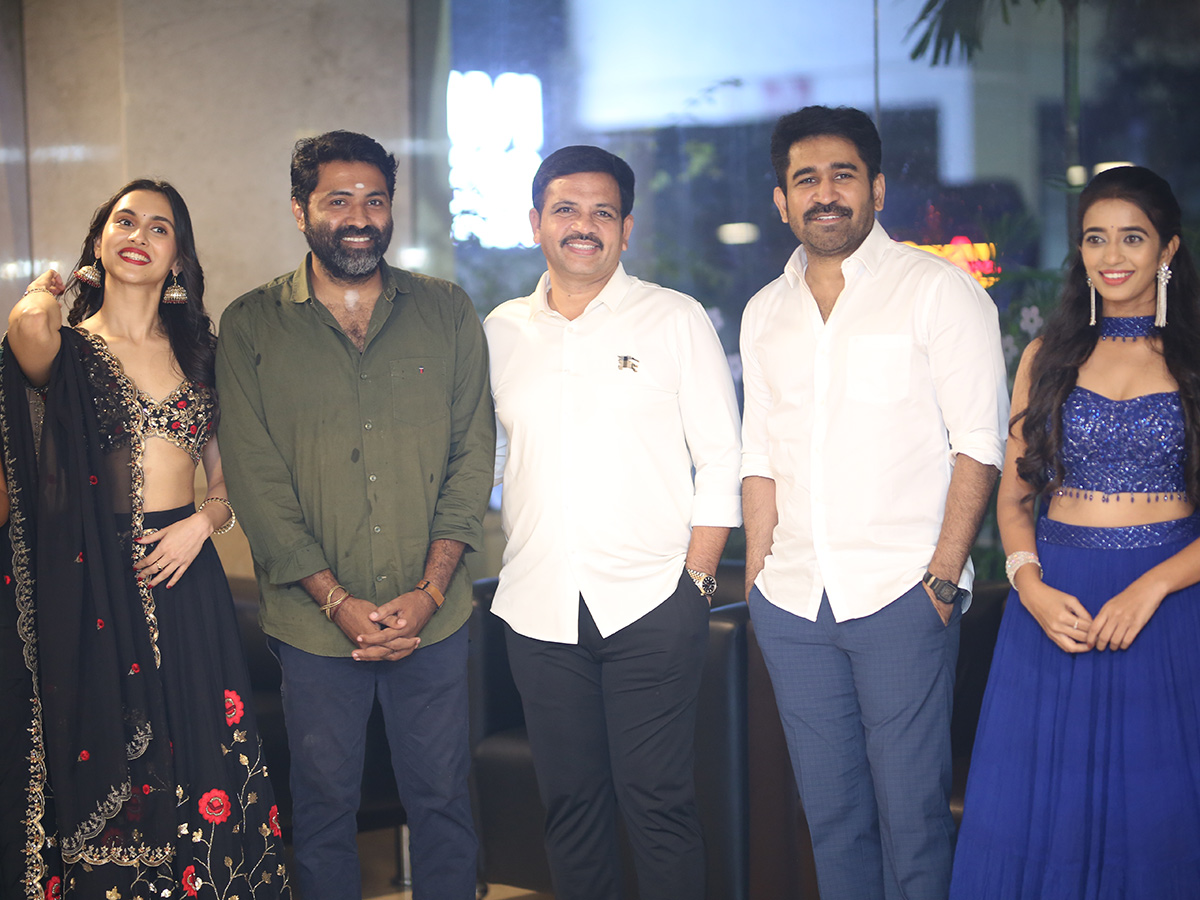 Vijay_20Antony_20Bhadrakaali_20Movie_20Pre_20Release_20Event_20Photos__20_281_29.jpg 1