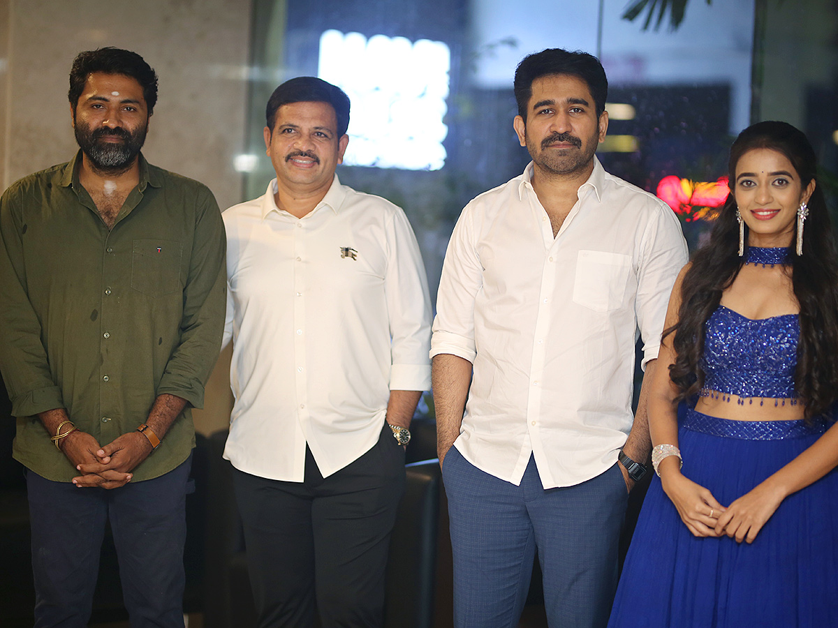 Vijay_20Antony_20Bhadrakaali_20Movie_20Pre_20Release_20Event_20Photos__20_287_29.jpg 7