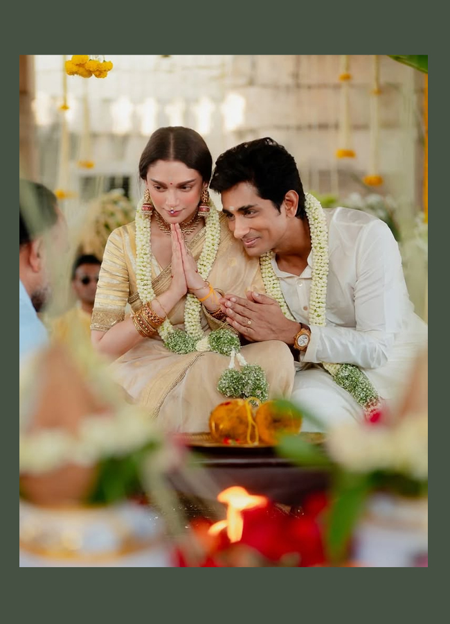 Adithi_20siddarth_20wedding_20annivarsary10.jpg 11