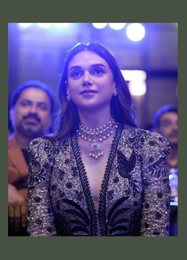 Adithi_20siddarth_20wedding_20annivarsary13.jpg 14