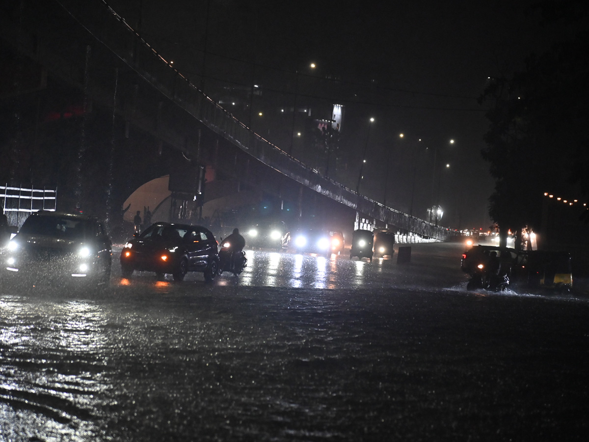 Heavy_20Rains_20in_20Hyderabad_20Photos__20_2819_29.jpg 19