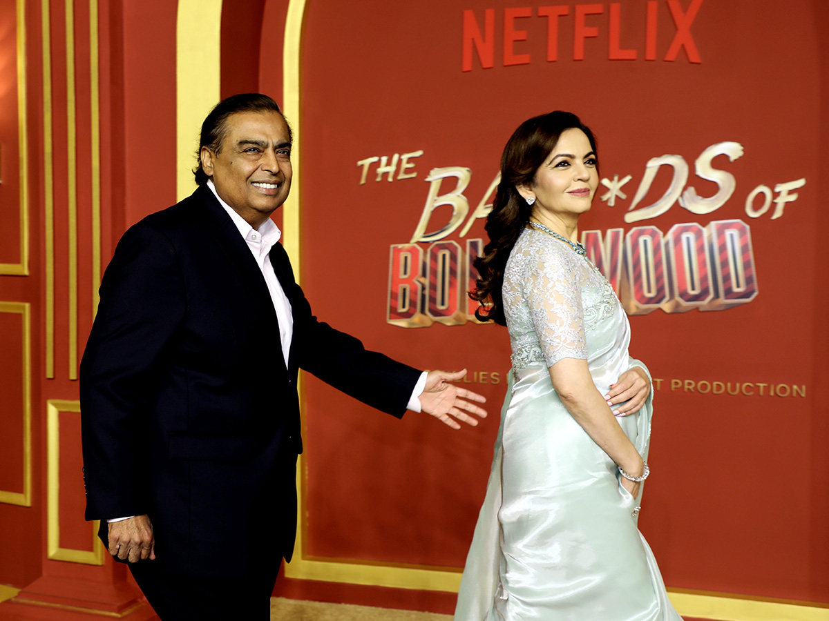 Premiere_20of_20the_20upcoming_20Netflix_20series_20The_20Bads_20of_20Bollywood__20_2810_29.jpg 10