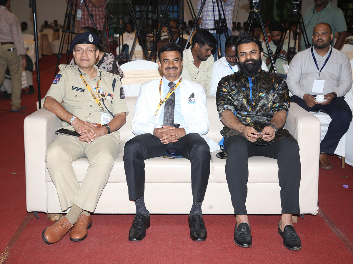 Hyderabad_20Hosts_20Traffic_20and_20Road_20Safety_20Summit_202025_20Photos__20_282_29.jpg 2