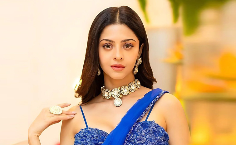 vedhika1.jpg