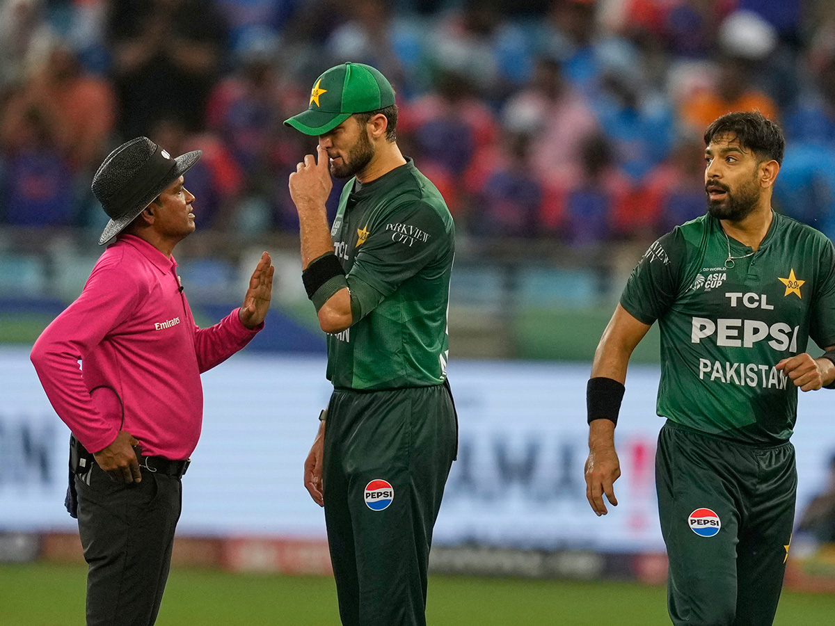 Asia_20Cup_202025_20_20_20India_20and_20Pakistan_20at_20Dubai_20International_20Cricket_20Stadium__20_285_29.jpg 5