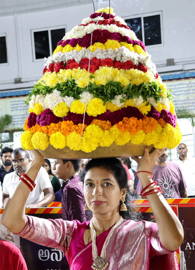 Bathukamma_20Festival_20Celebrations_202025_20Photos__20_282_29.jpg 2