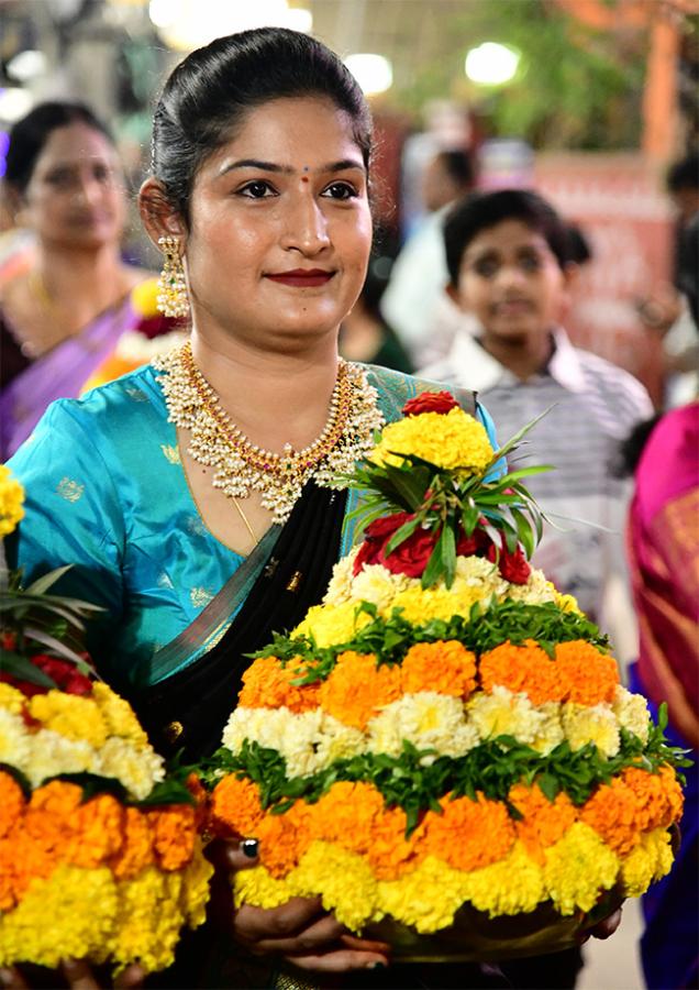 Bathukamma_20Festival_20Celebrations_202025_20Photos__20_2831_29.jpg 31