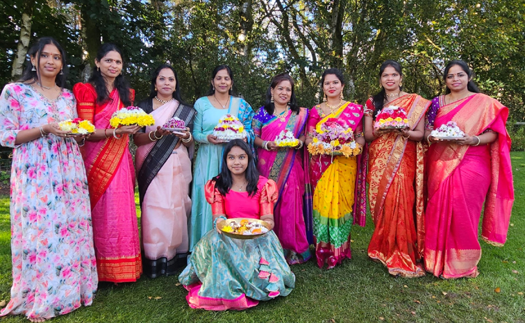 NRI-bathukamma.jpg