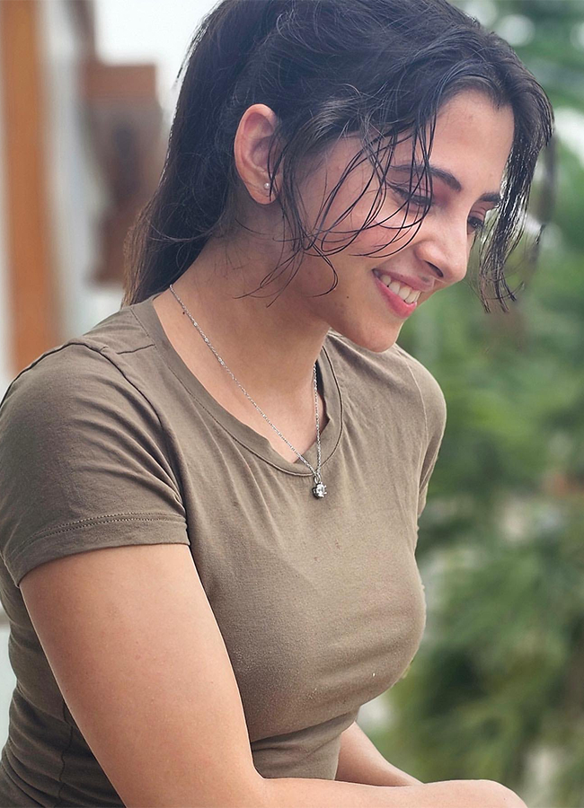 Tollywood_20Actress_20Preethi_20Asrani_20Latest_20Photos__20_2817_29.jpg 17