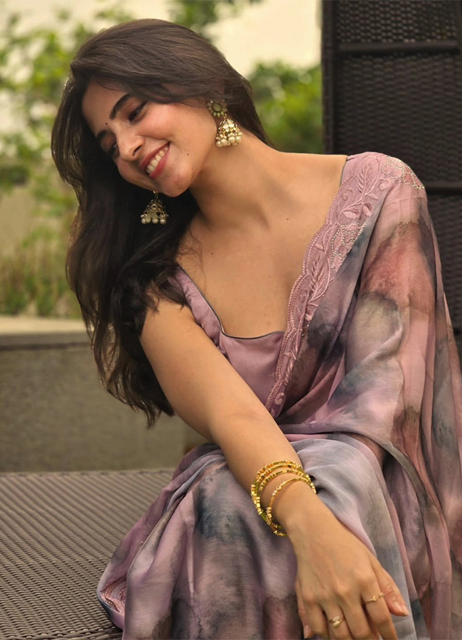 Tollywood_20Actress_20Preethi_20Asrani_20Latest_20Photos__20_2819_29.jpg 19