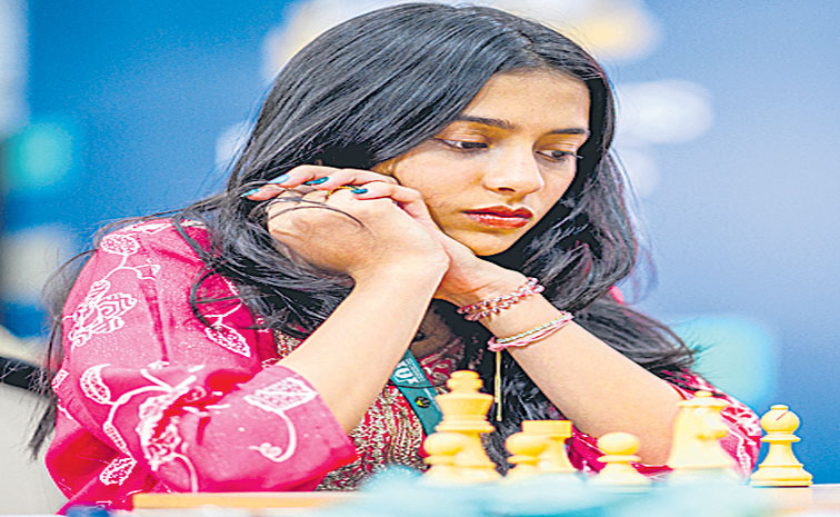 DIVYA-25478881.jpg