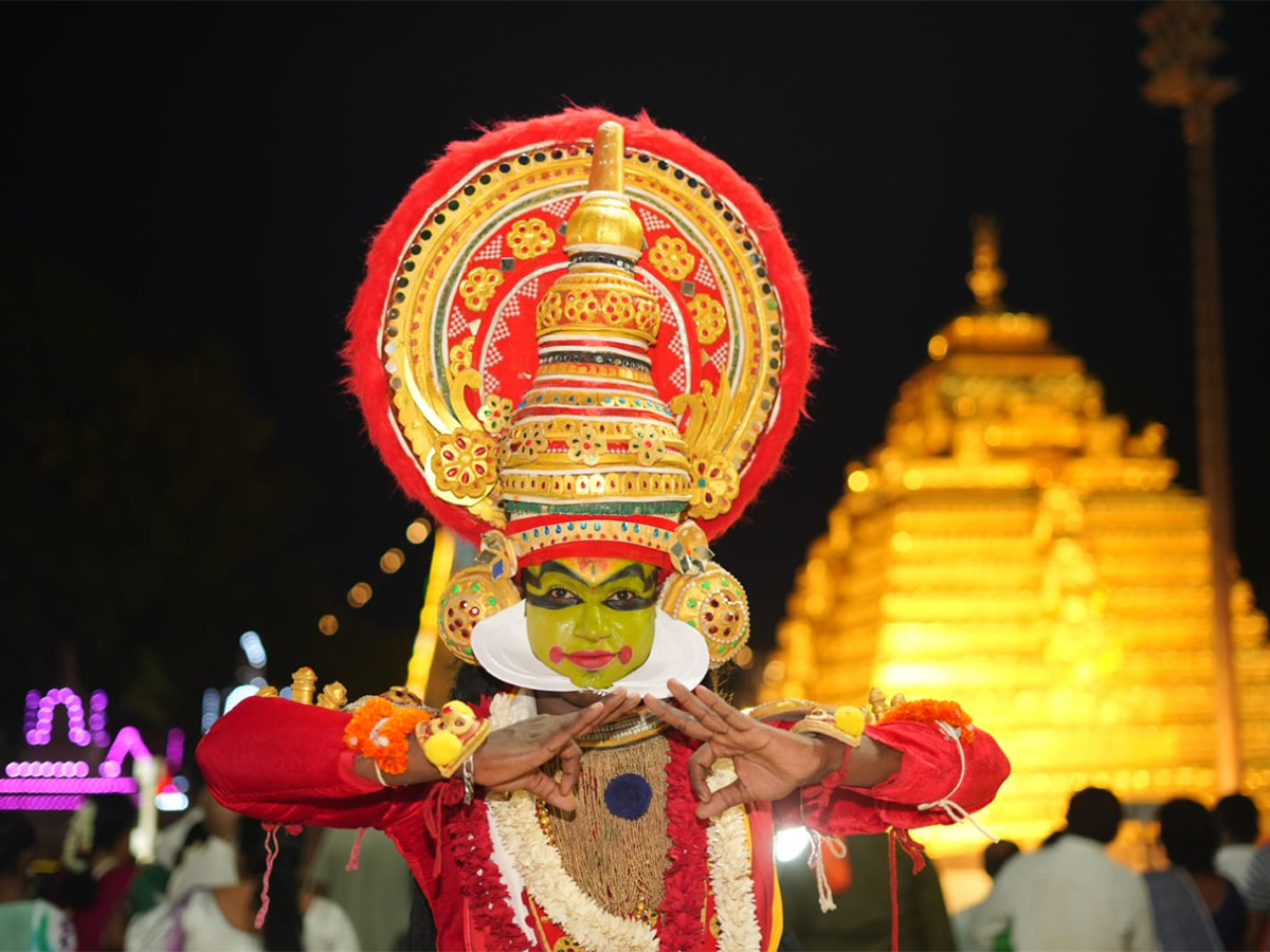 Devi_20Navaratri_20Celebrations_202025_20At_20Srisailam_20Bramaramba_20Temple__20_283_29.jpg 3