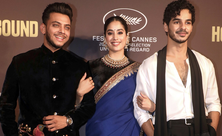 Janhvi_20Kapoor_20Beautifully_20Rewears_20Her_20mother_20Sridevi_20Saree_20Photos_20_2817_29.jpg 2