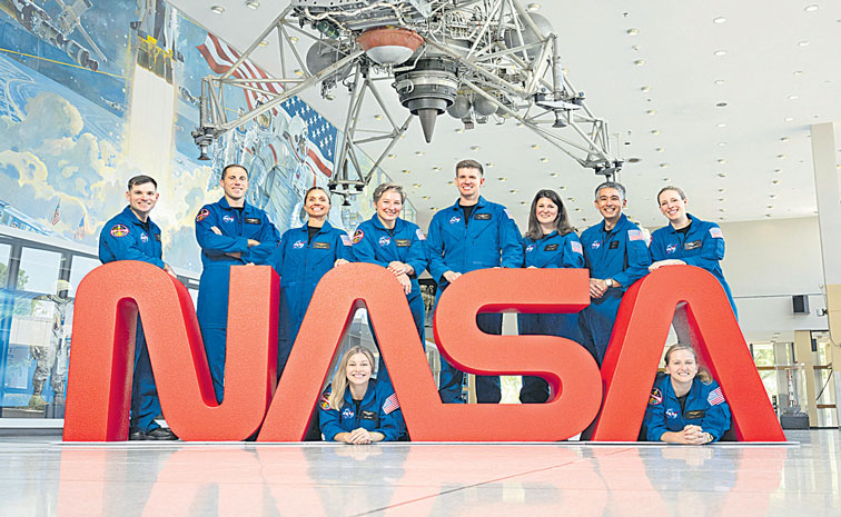 220920250931-NASA-ASTRONAUT.jpg