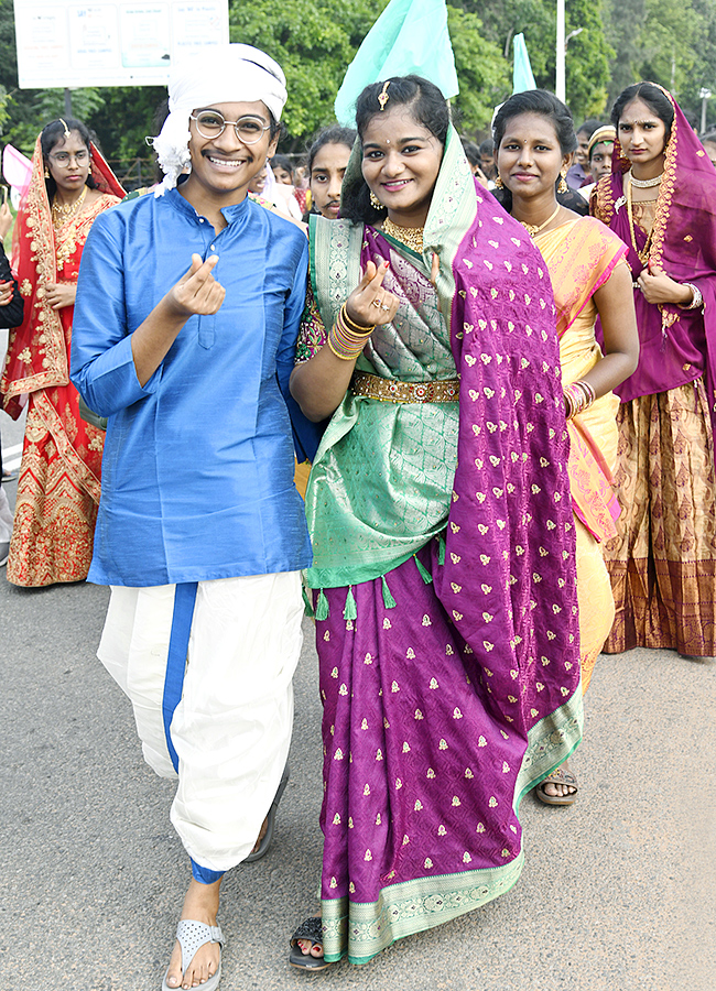Andhra_20University_20Youth_20Festival_202025_20Photos__20_2813_29.jpg 13