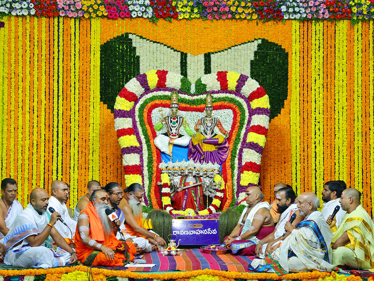 Dussehra_202025_20Navaratri_20Utsavalu_20In_20Srisailam_20Photos__20_283_29.jpg 3