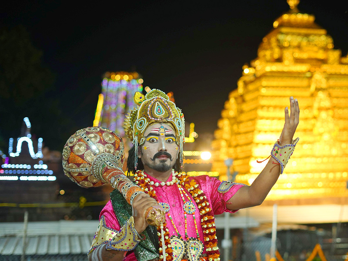 Dussehra_202025_20Navaratri_20Utsavalu_20In_20Srisailam_20Photos__20_287_29.jpg 7