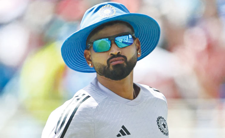 shreyasiyer.jpg