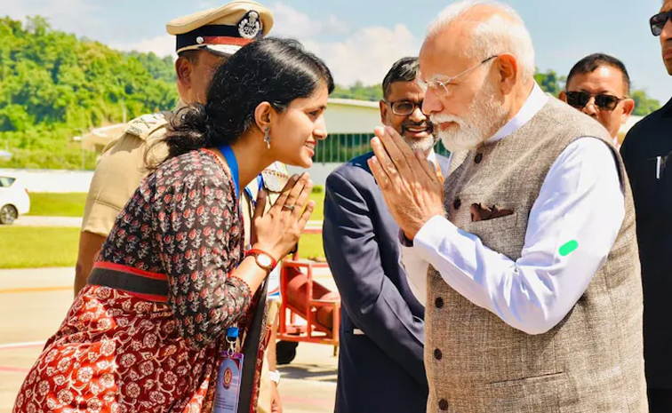 Modi-visakha.jpg