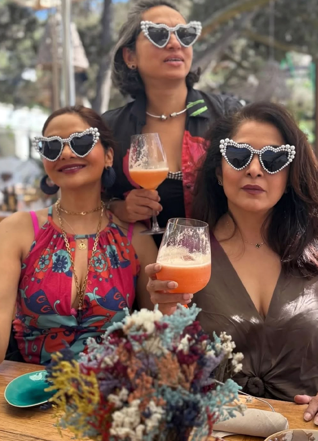 RamyaKrishna2.jpg 3