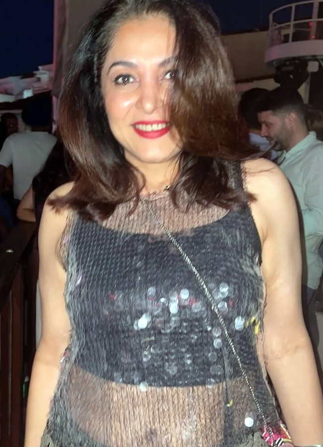 RamyaKrishna9.jpg 10