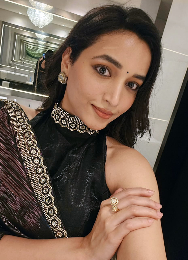 Srinidhi_20shetty4.jpg 5