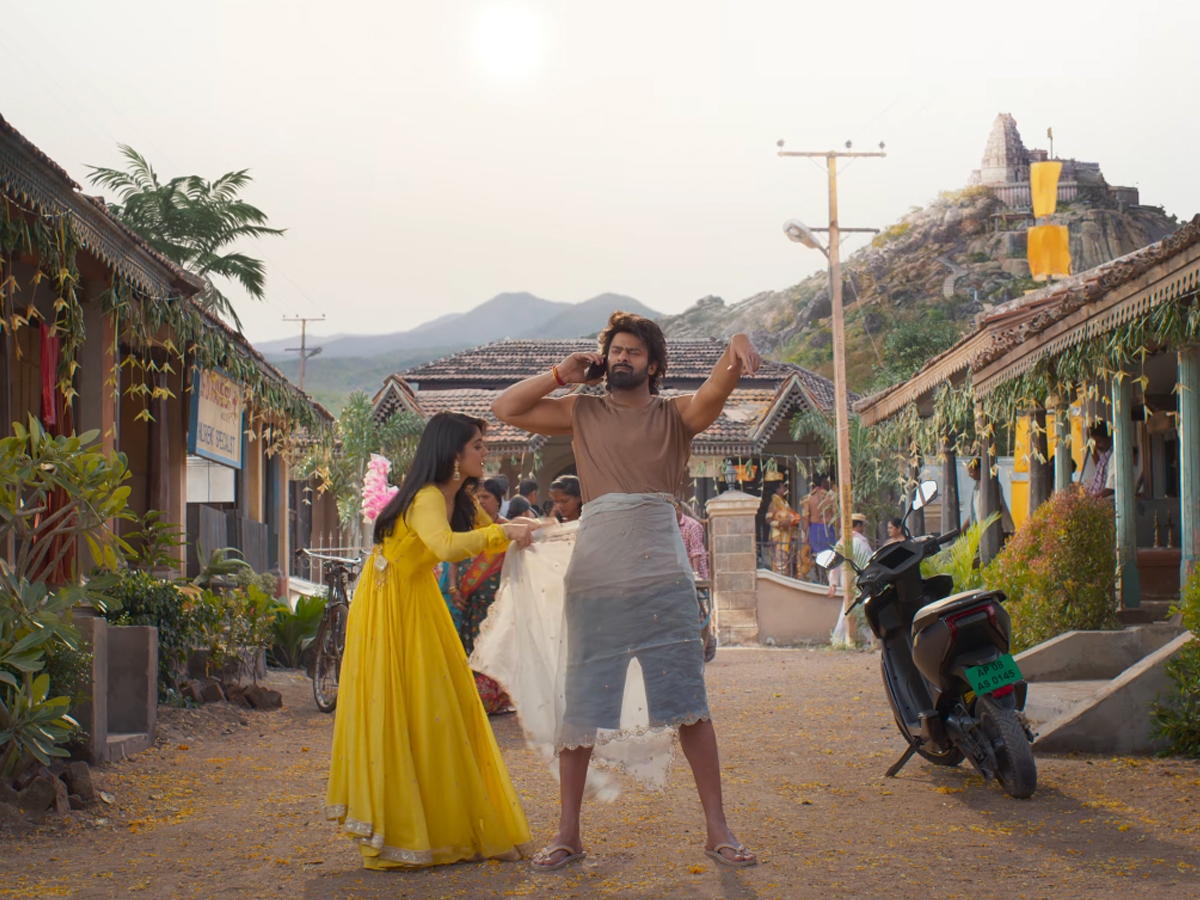 Rajasaab_20trailer11.jpg 3