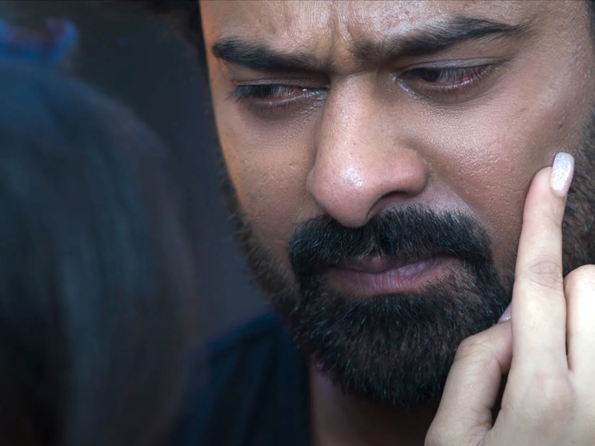 Rajasaab_20trailer20.jpg 16