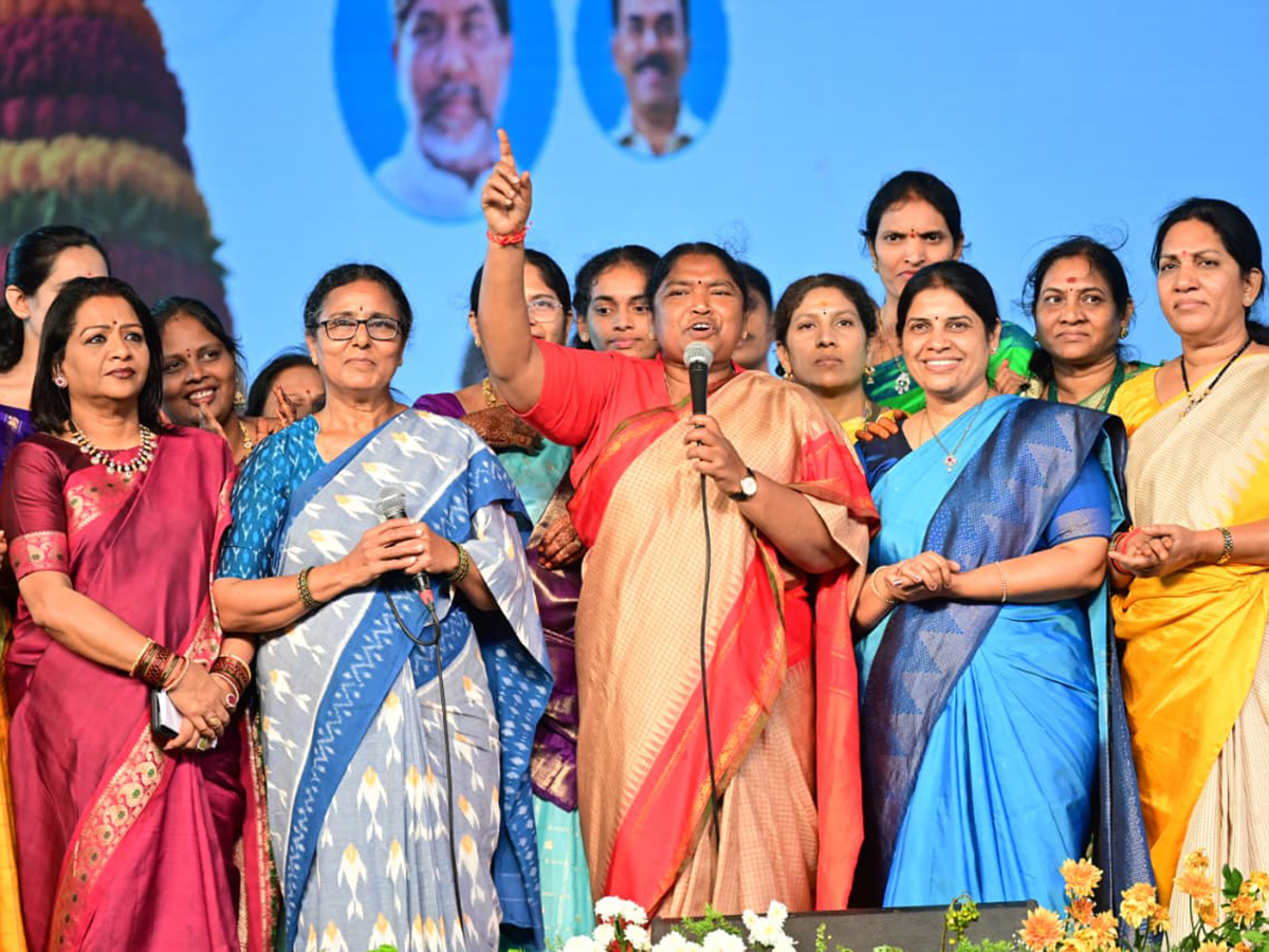 Bathukamma_20Place_20In_20Guinness_20World_20Record_20In_20Saroornagar_20Photos__20_286_29.jpg 6