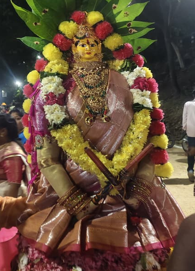 Bathukamma_20in_20TG5.jpg 6