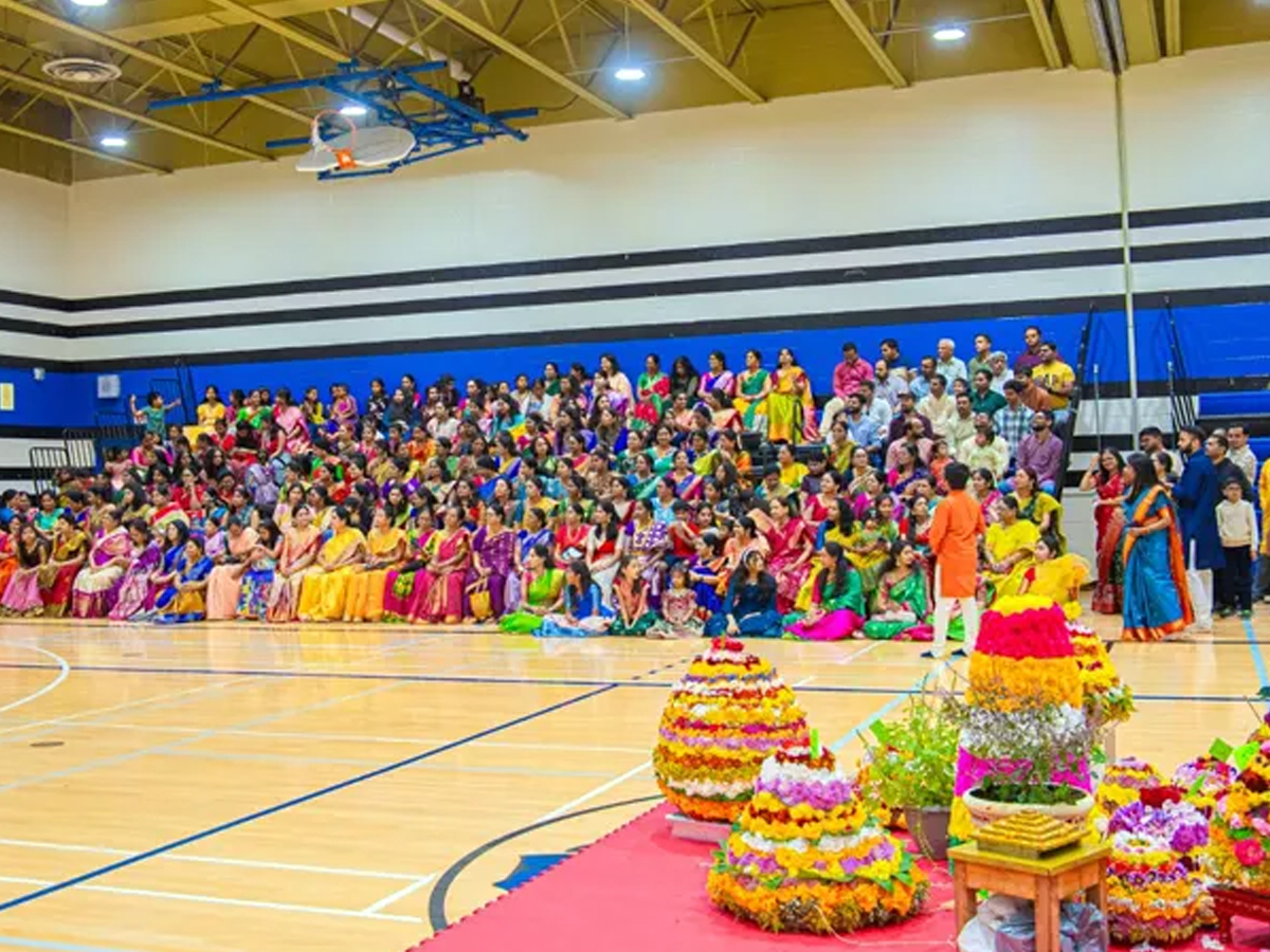 Bathukamma_20in_20canada1.jpg 10