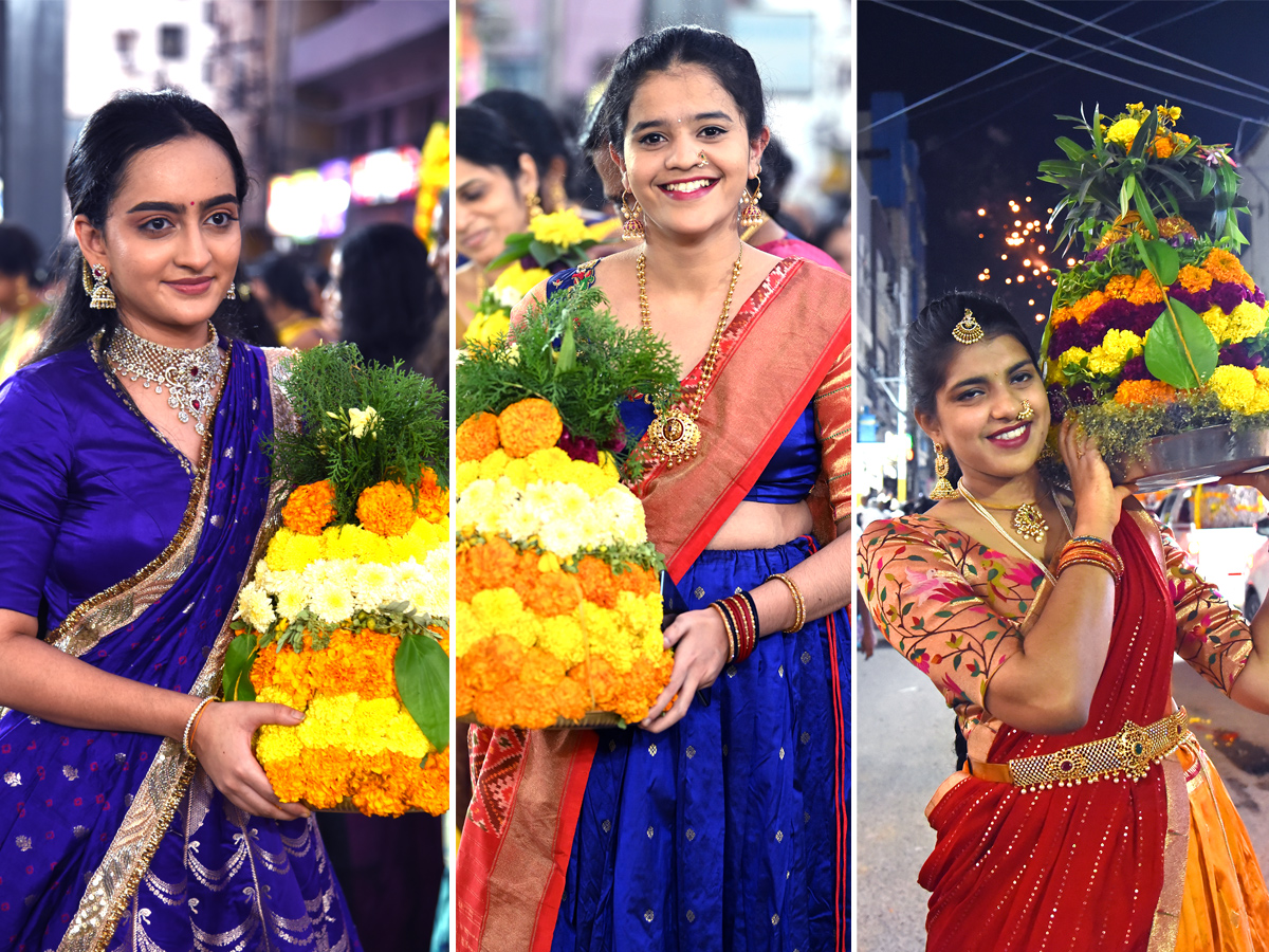 Grand_20Bathukamma_20Celebrations_20at_20Kukatpally_20Photos__20_281_29.jpg 1