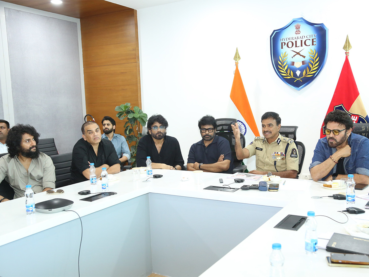 Hyderabad_20cybercrime_20cops_20bust_20India_20biggest_20film_20piracy_20racket__20_281_29.jpg 1