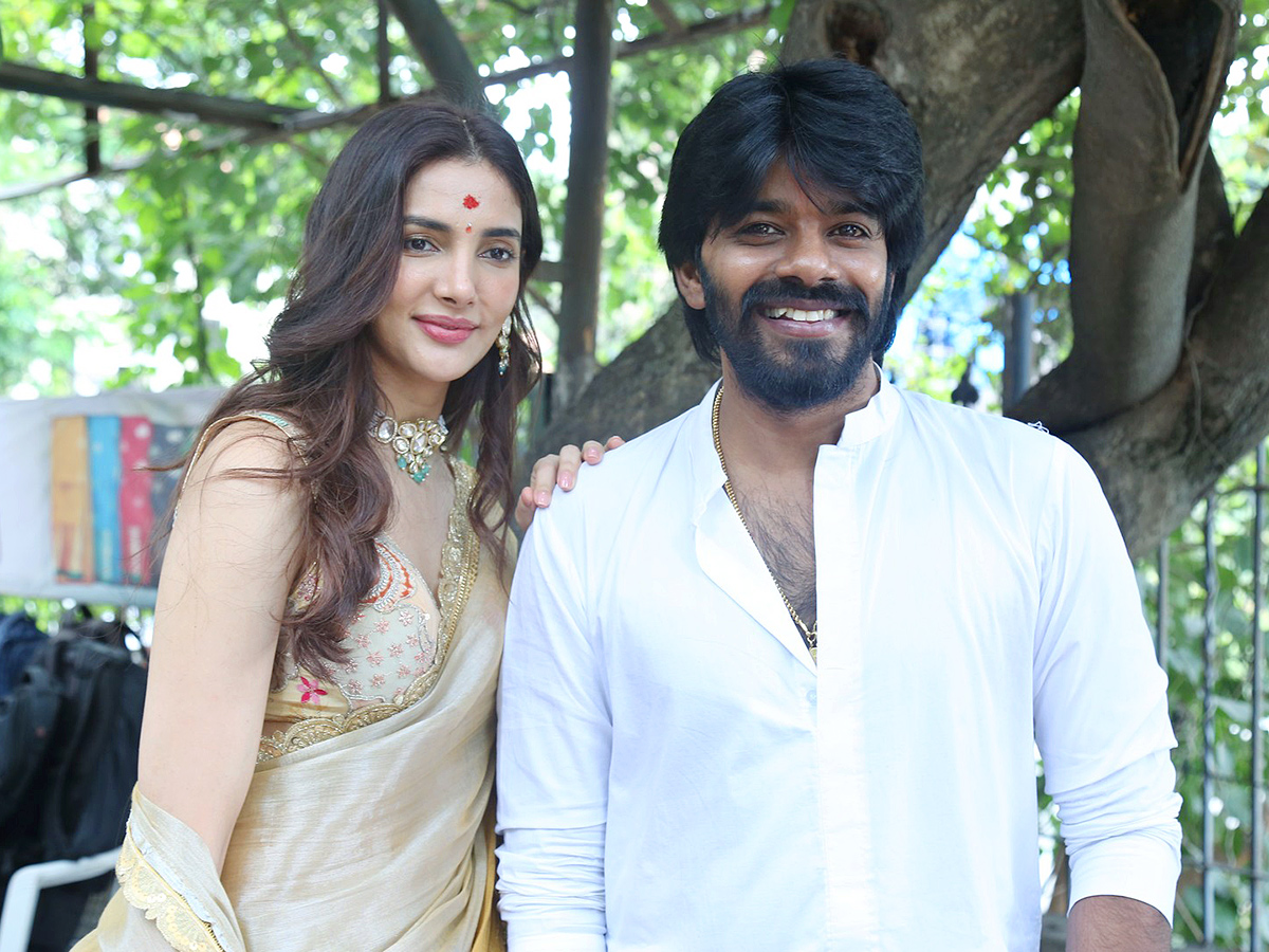 Sudigali_20Sudheer_20Hilesso_20Movie_20Opening_20Photos__20_2814_29.jpg 14