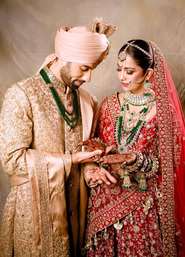 Avikaghor_20marriage1.jpg 2