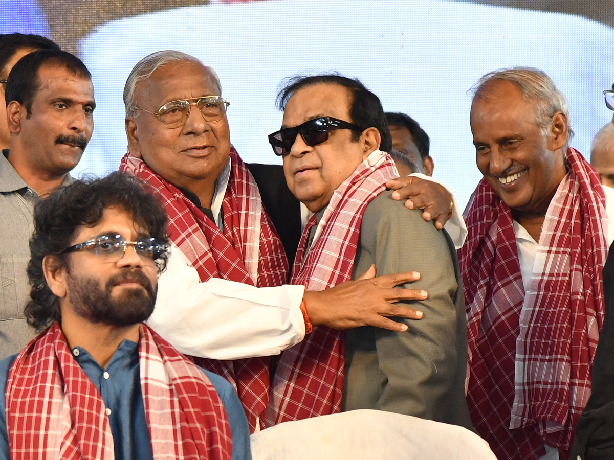 Bandaru_20Dattatreya_20Started_20Alai_20Balai_20Program_20in_20Nampally_20Exhibition_20Photos_20_2820_29_0.jpg 20