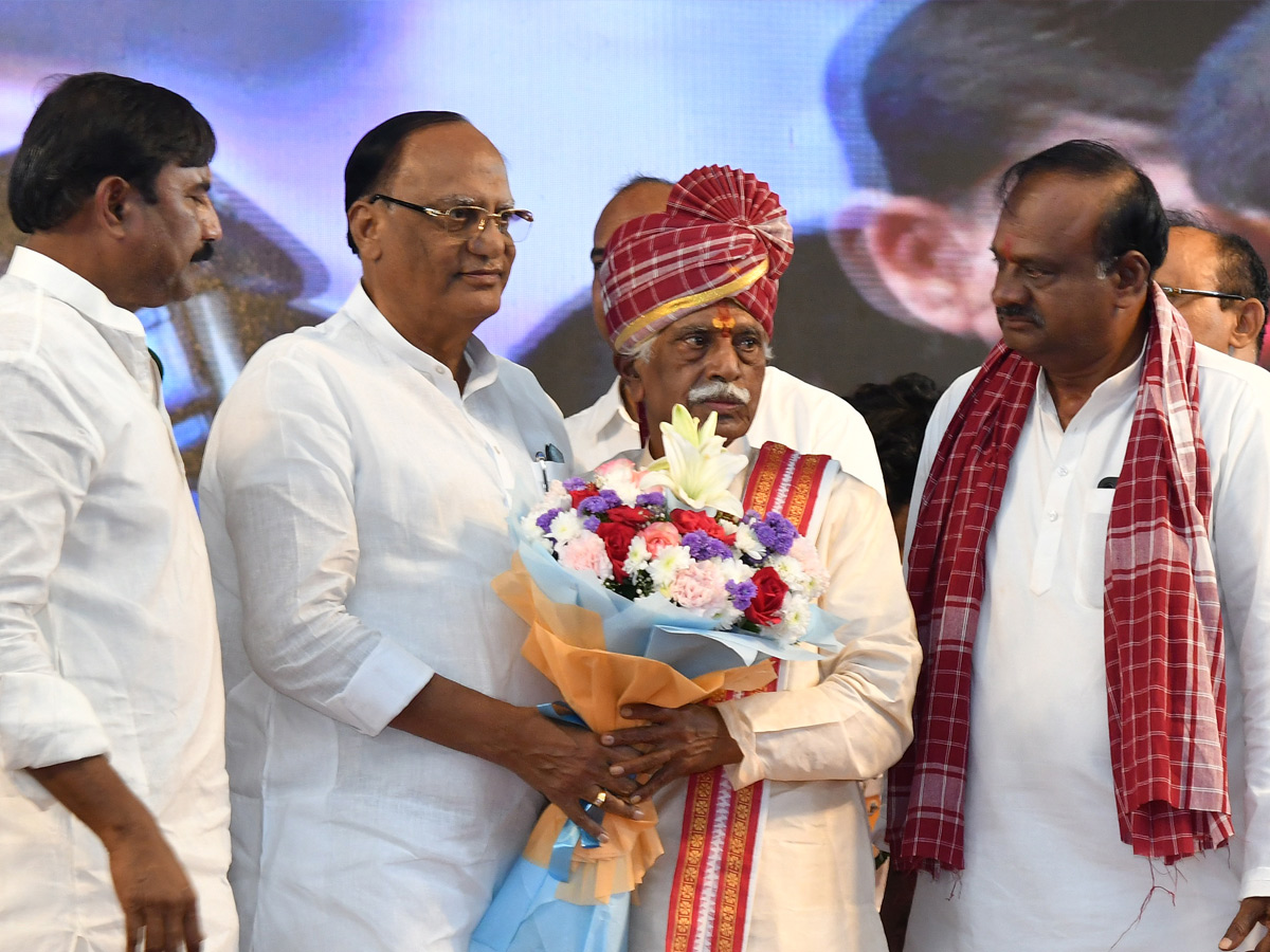 Bandaru_20Dattatreya_20Started_20Alai_20Balai_20Program_20in_20Nampally_20Exhibition_20Photos_20_2832_29_0.jpg 32
