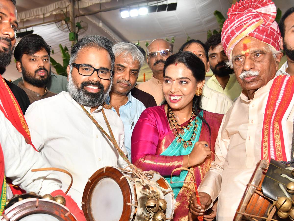 Bandaru_20Dattatreya_20Started_20Alai_20Balai_20Program_20in_20Nampally_20Exhibition_20Photos_20_283_29_0.jpg 9
