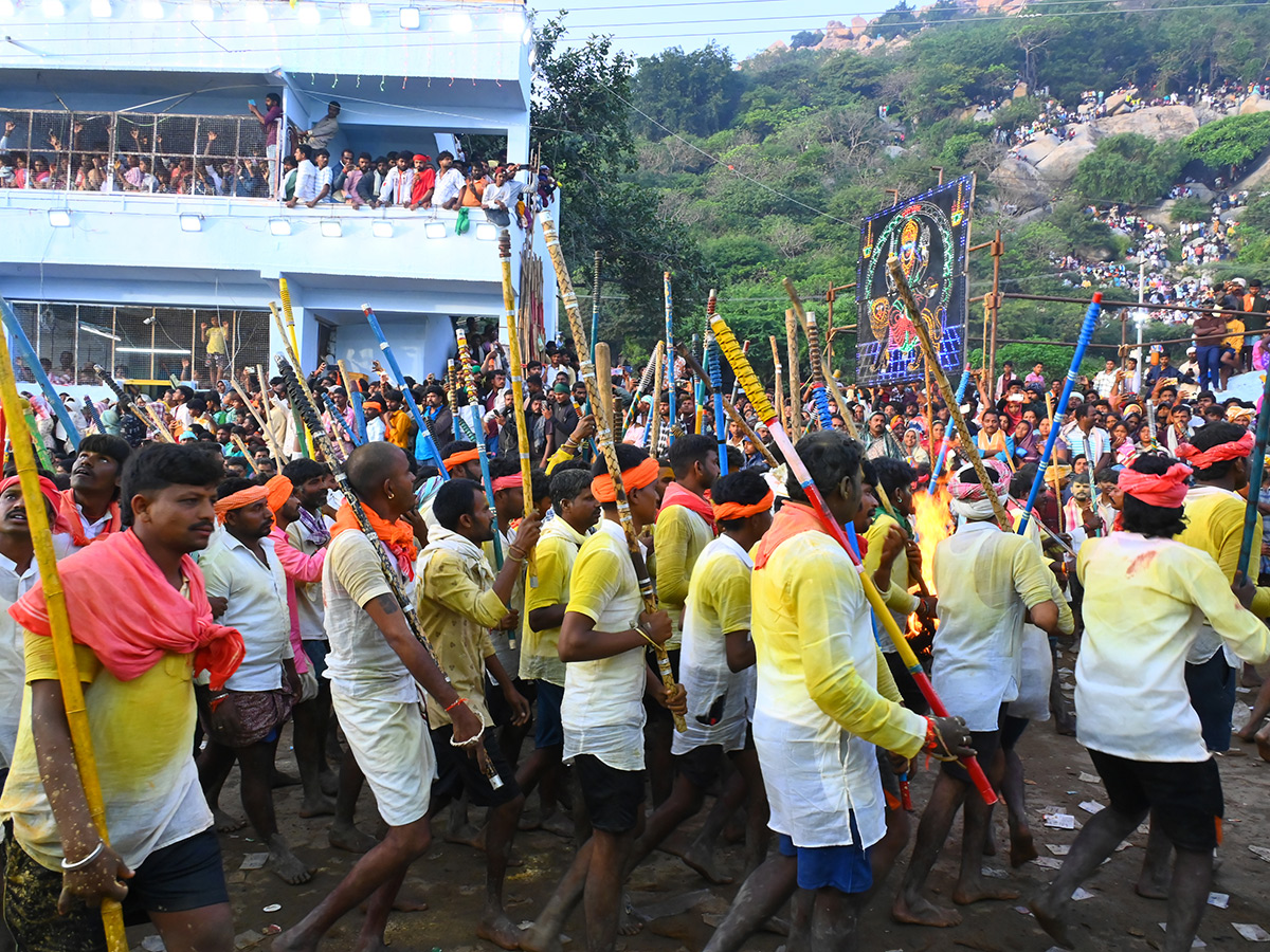 Devaragattu_20Banni_20Utsavam_20at_20Kurnool_20Photos__20_2819_29.jpg 19