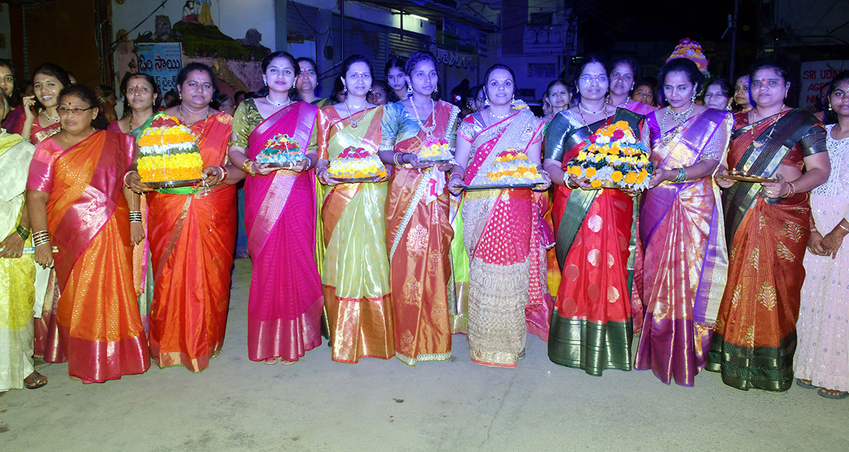 Bathukamma_202025_20Celebrations_20in_20Karimnagar_20District_20Photos__20_282_29.jpg 2