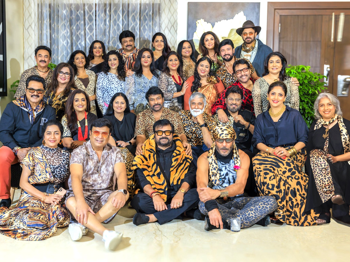 The_2080s_20Stars_20Reunion_20Get_20Together_20in_20Chennai_20Viral_20Photos_1.jpg 2