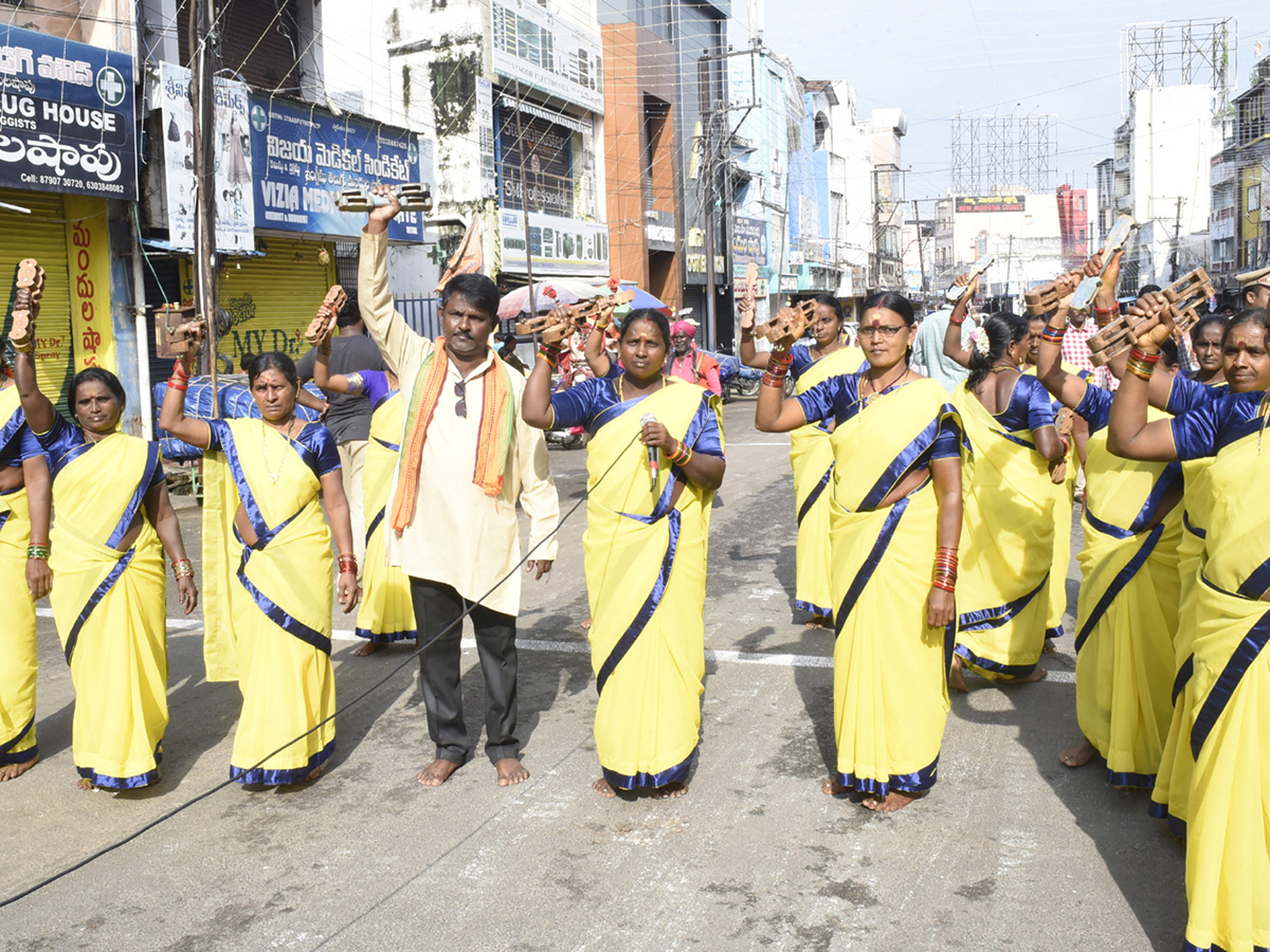 Vizianagaram_20Utsavalu_202025_20Photos__20_2812_29.jpg 12