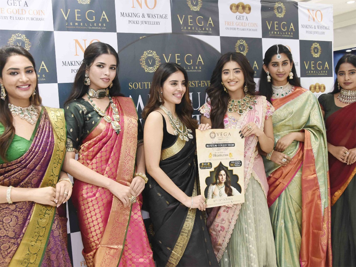 Luxury_20Jewellery_20Museum_20Collection_20Exhibition_20Hyderabad__20_287_29.jpg 7