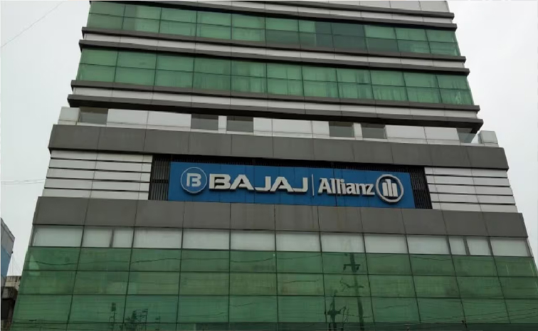 bajaj01.jpg