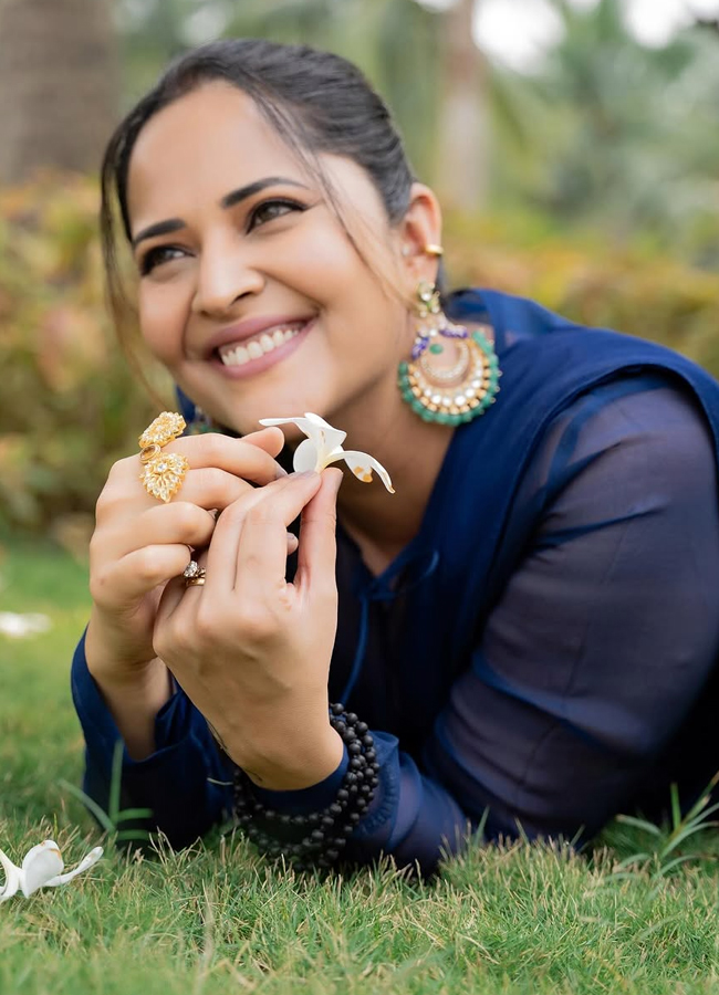 Anasuya_20pics4.jpg 5