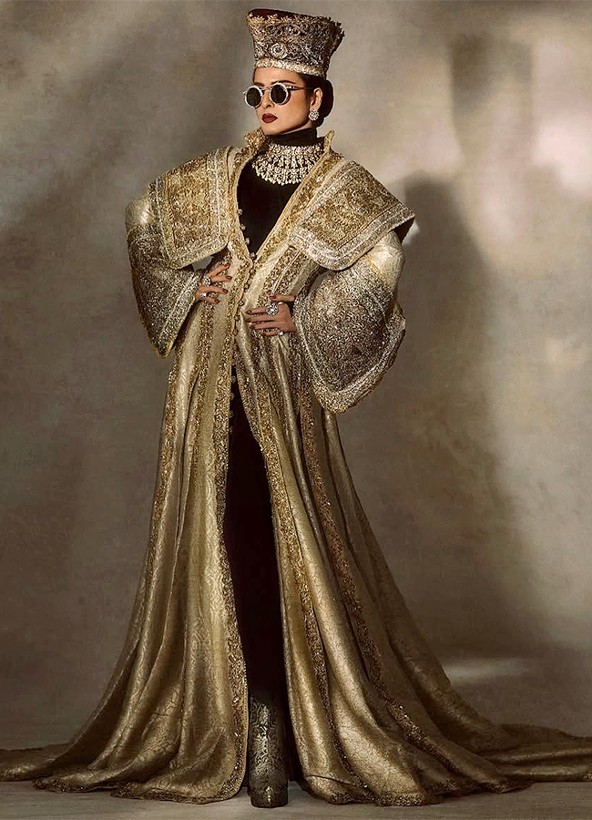 Bollywood_20Actress_20Rekha_20Fashion_20Looks_20Latest_20Photos__20_282_29.jpg 2