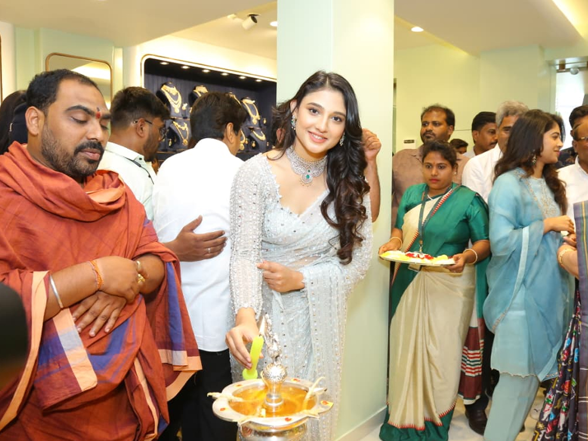 Ritika_20Nayak4.jpg 5