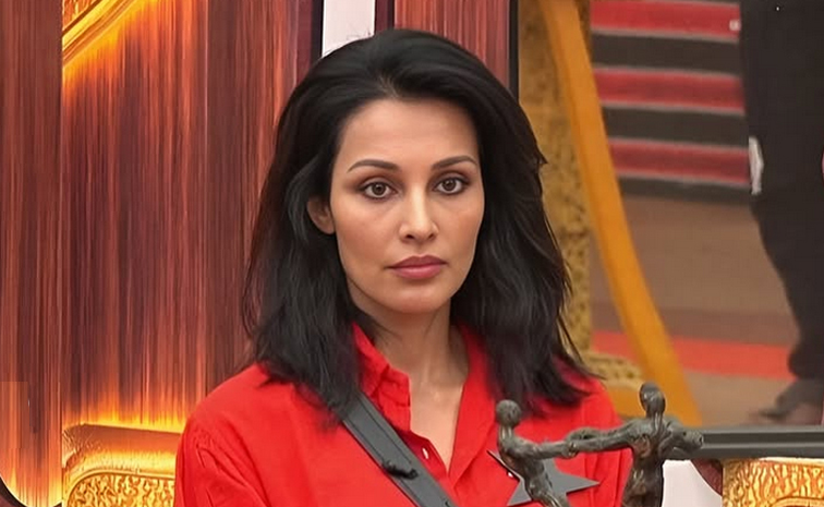 florasaini.jpg